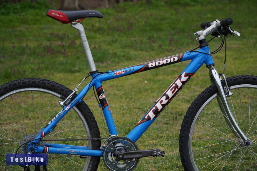 Trek SL 8000 Superlight monti                               