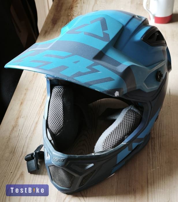 Trek Slash 8 (2022) – M-es méret + EXTRÁK