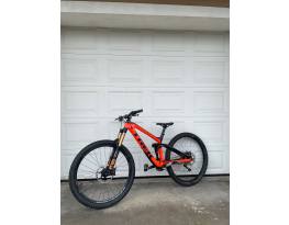 Trek Slash 9.8