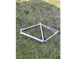 Trekking 28" XL váz