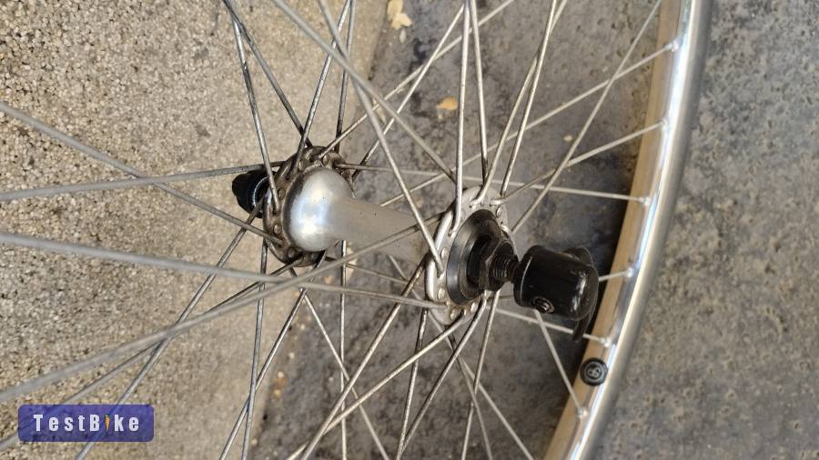 Trekking első kerekek Schwalbe Road & Ritchey gumikkal 700 C