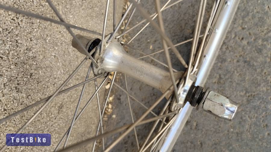 Trekking első kerekek Schwalbe Road & Ritchey gumikkal 700 C