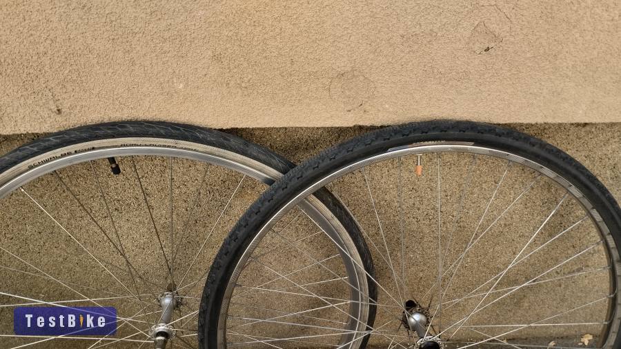 Trekking első kerekek Schwalbe Road & Ritchey gumikkal 700 C