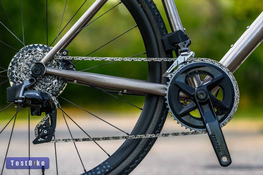 Triban GRVL 900 (XL) Sram Rival AXS titániumvázas gravel 