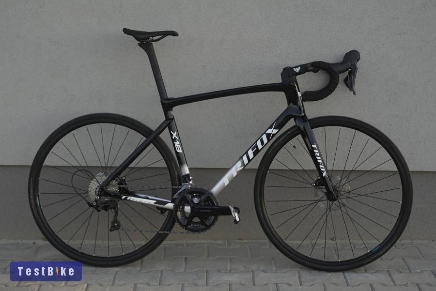 Trifox X18 karbon országúti bringa                          