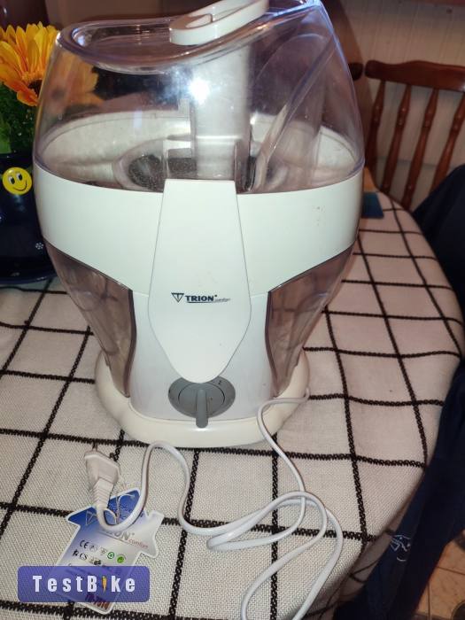 Trion TR-7514 gyümölcscentrifuga gyümölcsprés új dobozos