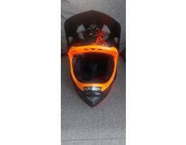 Troy Lee Design D3 sisak