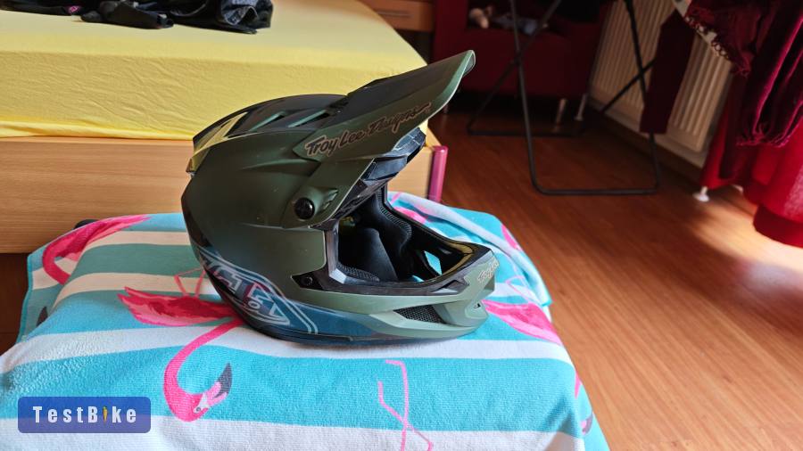 Troy Lee Designs d4 bukósisak 