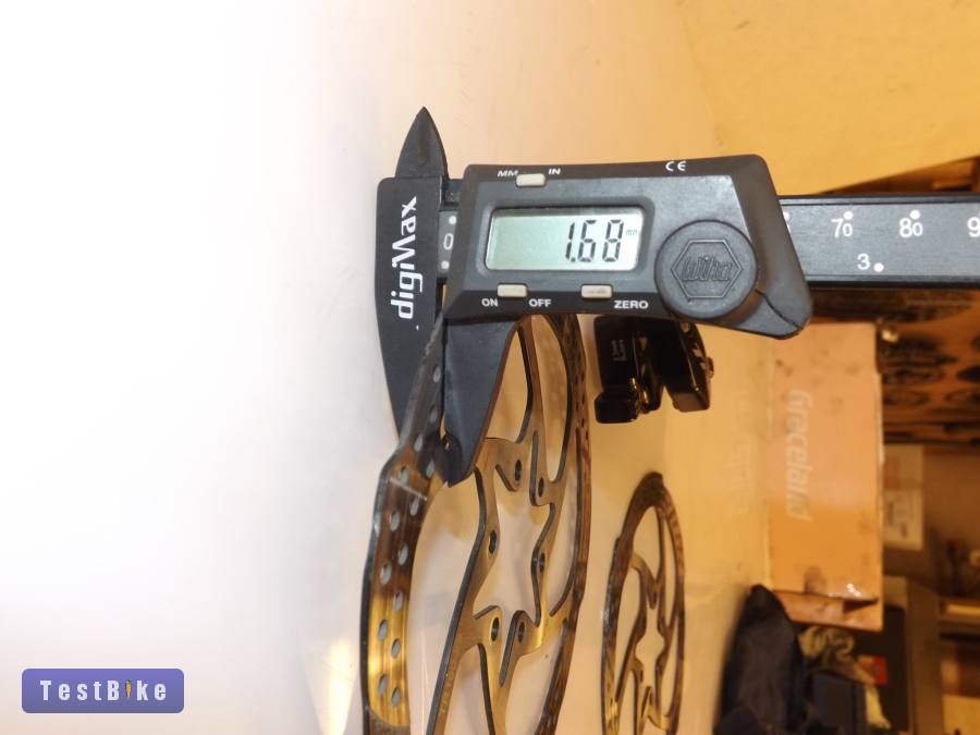 TRP féknyereg és féktárcsák. TRP Trail EVO féknyereg.