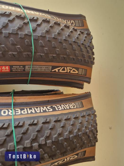 Tufo Gravel Swampero TR Folding - 44-622 kerékpárgumi 