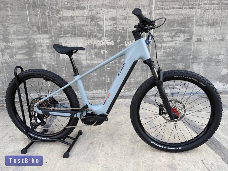 ÚJ! - Cube Reaction Hybrid Race 800Wh