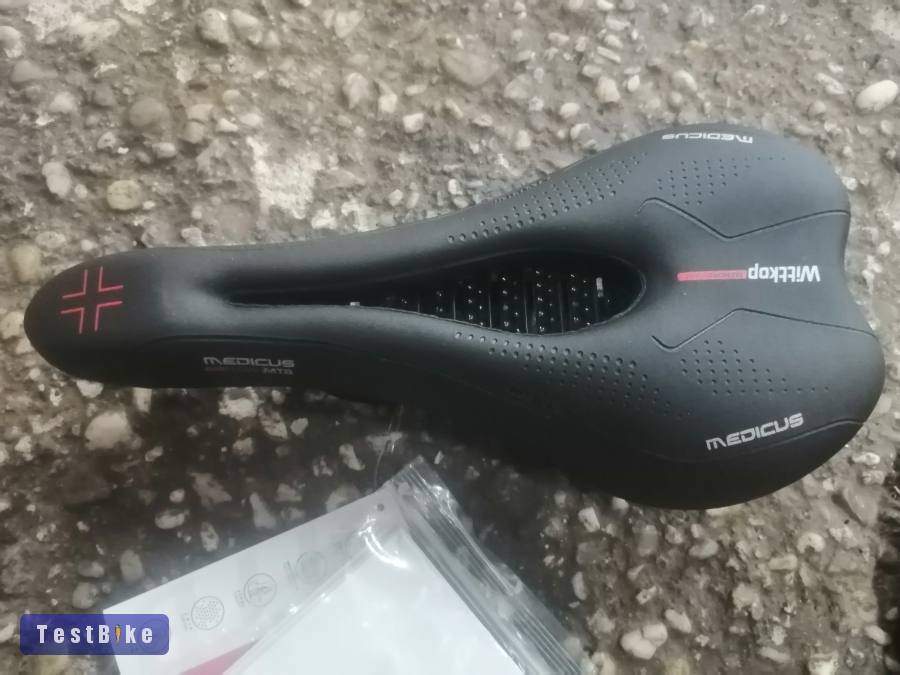 Új, márkás nyergek