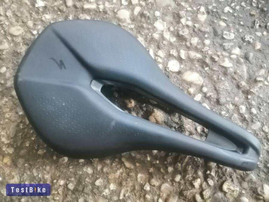 Új, márkás nyergek