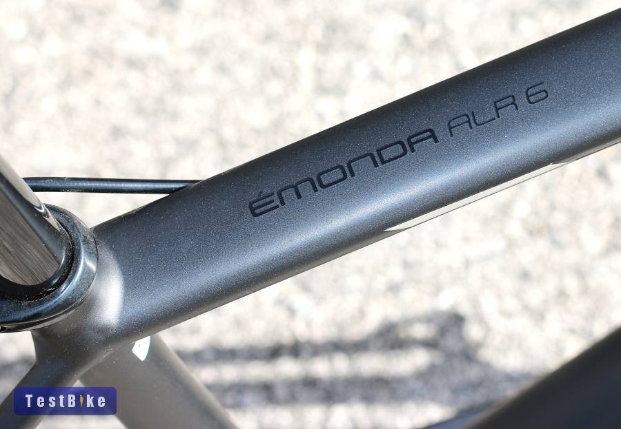 Új, 0 km.-es Trek Émonda ALR 6 Ultegra R8000 2x11 (54)