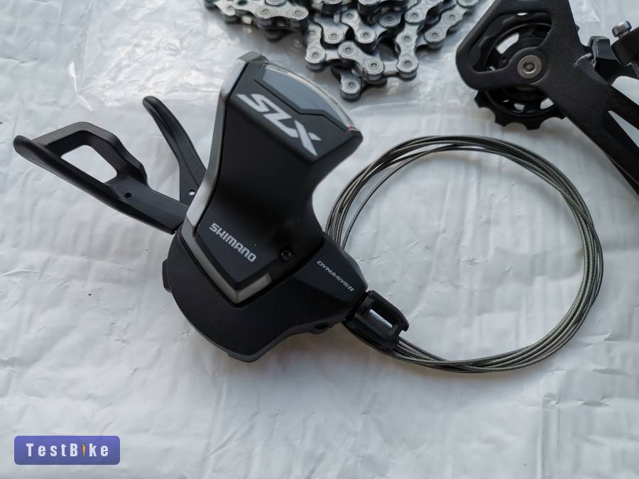 Új 11 fokozatú Deore XT hátsó váltó eladó