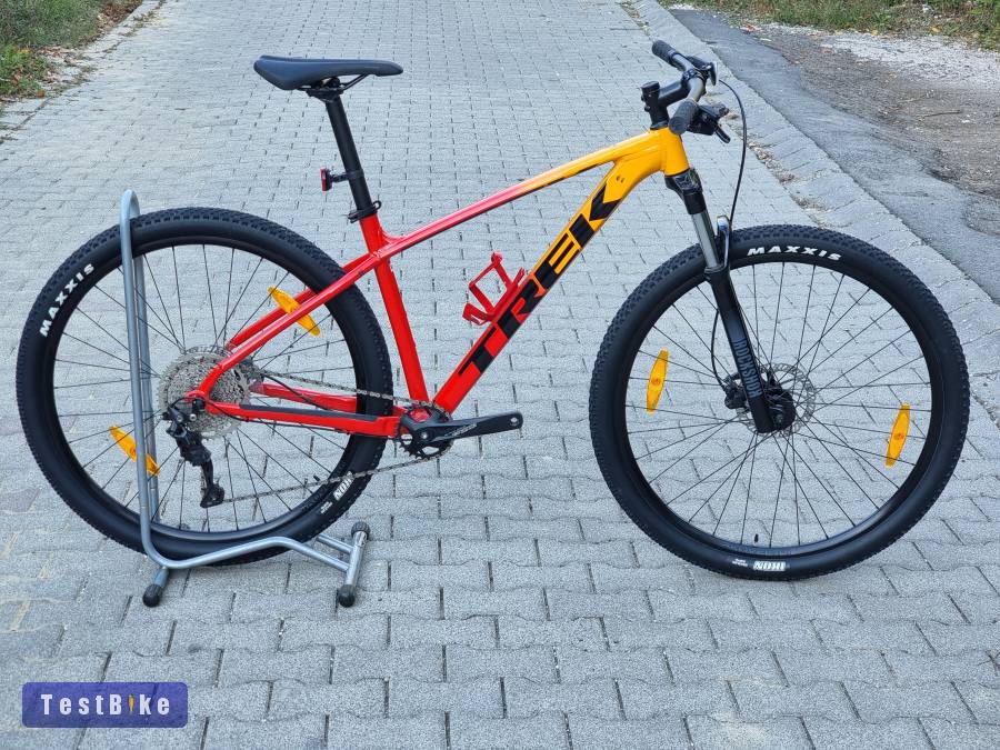 Új 2023-as csodaszép Trek Marlin 7 Gen 2 mtb ROck Shox Judy