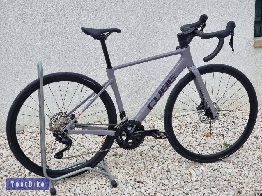 AKCIÓ nov2:Új 2025 Cube Attain karbon outi Shimano 105 2*12