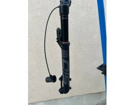 Új 2025-ös Rock Shox Sid Base Boost 120mm.