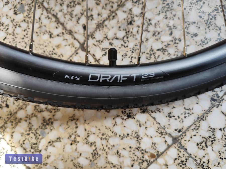 Új 28/29 Kelly's Draft kerêkszett