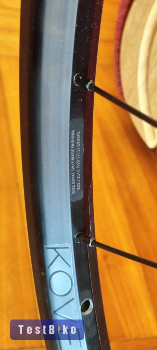 Új 29" Boost Bontrager kovee 25 tlr kerekek első és hátsó