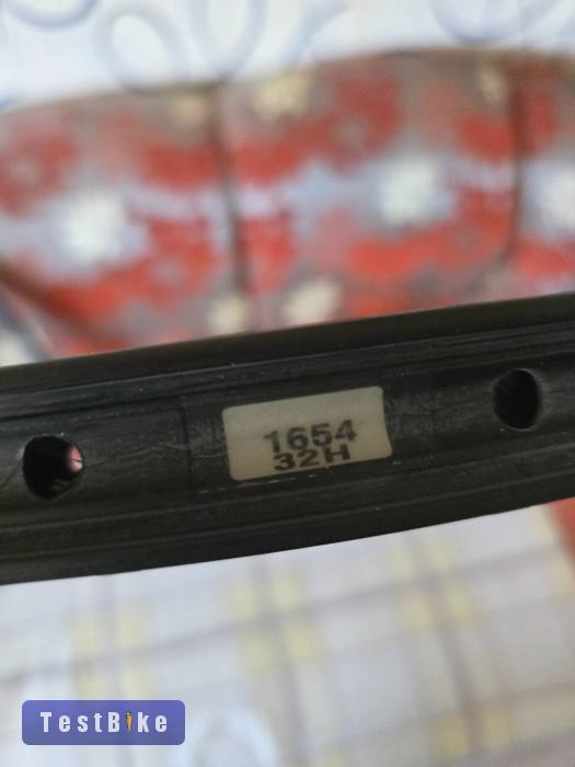 Új 29" Pop Products carbon felnik 32h