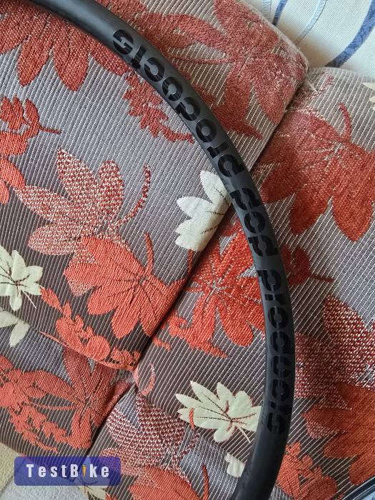 Új 29" Pop Products carbon felnik 32h