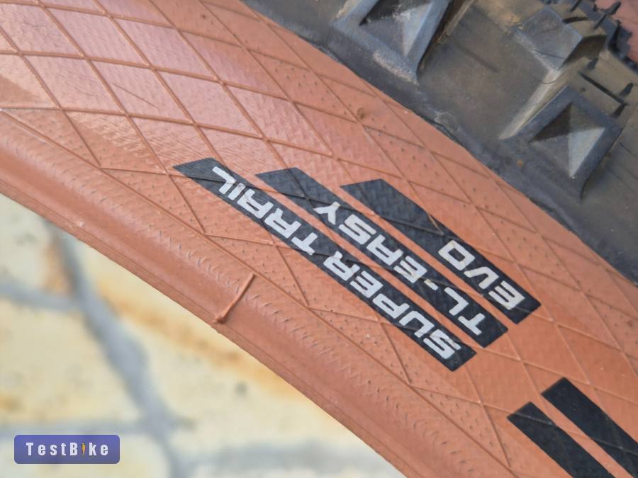 Új 2db schwalbe hans dampf evo 29
