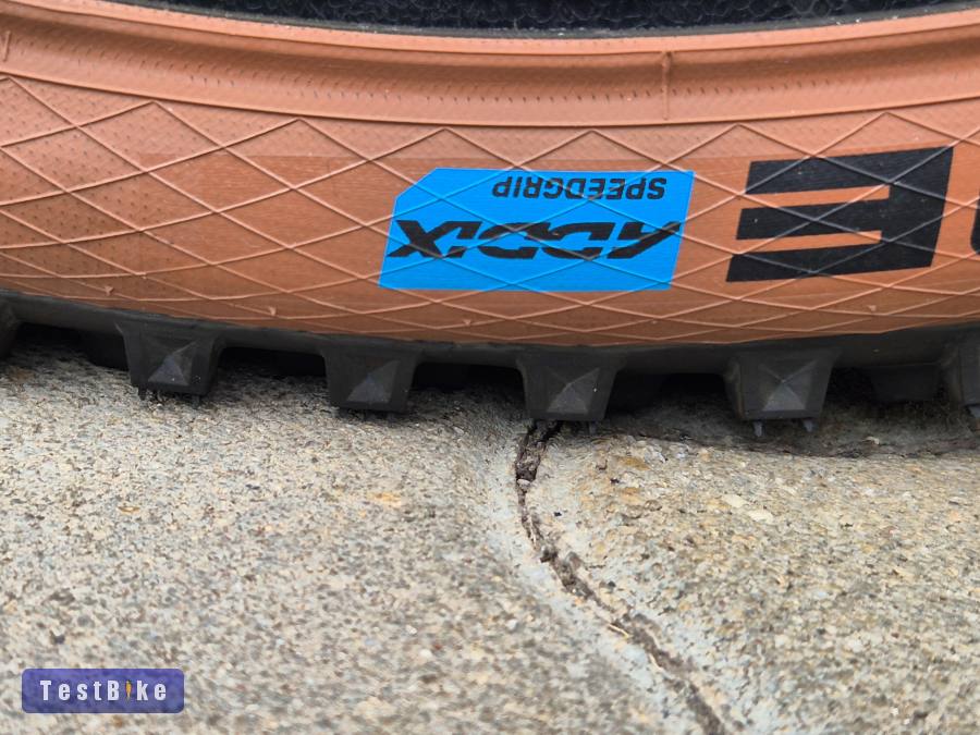 Új 2db schwalbe hans dampf evo kevlar 29x260