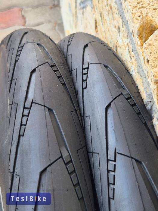 Új 2db schwalbe super moto 29x240