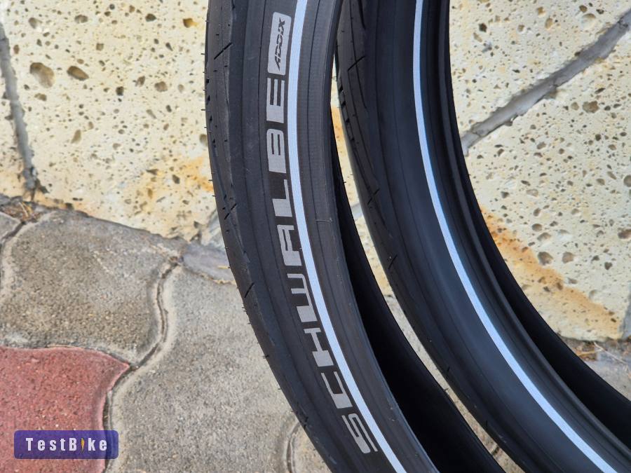 Új 2db schwalbe super moto 29x240
