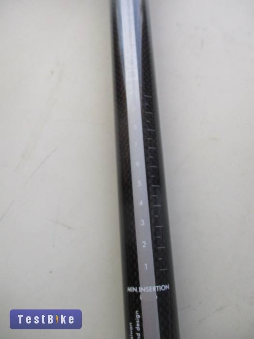 Új 31,6 x 350 mm-es carbon nyeregcső 