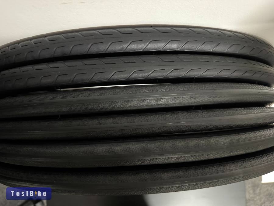 Új 6db 700x32C Decathlonos külső gumi