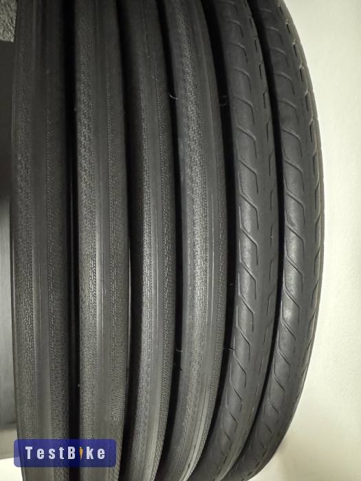 Új 6db 700x32C Decathlonos külső gumi
