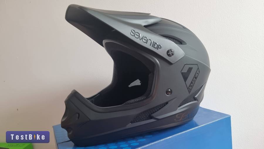 új 7IDP M1 fullface sisak, (XL 61-63 cm fejre)