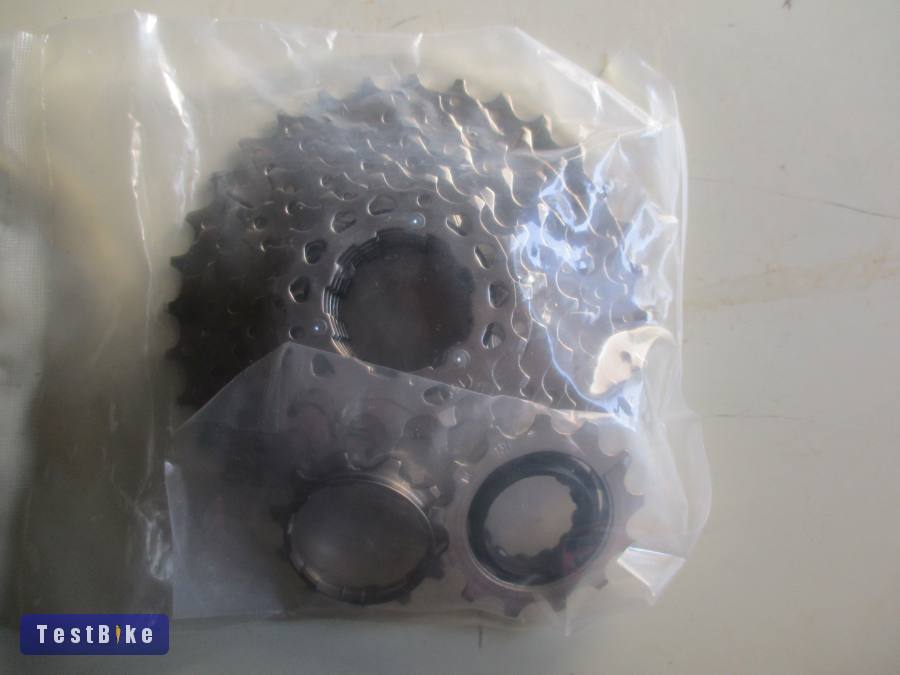 Új 8 sebességes 11-32-es fogaskoszorú