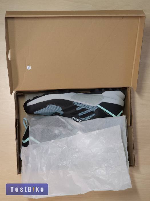 Új Adidas Terrex GTX cipő 46 2/3