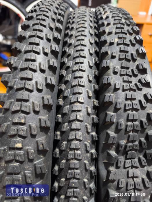 Új állapotú Continental Ruban 27.5 külső gumi - 3db