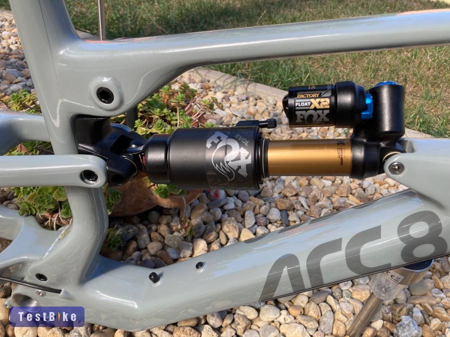 Új ARC8 AirST svájci carbon enduro váz vagy váz szett eladó!
