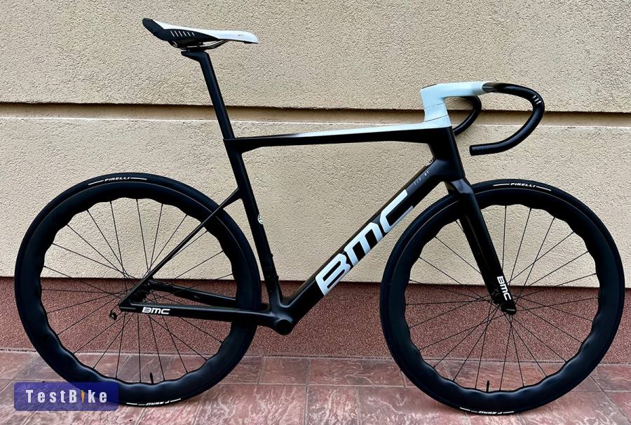 Új BMC Teammachine SLR_01 full carbon vázszett