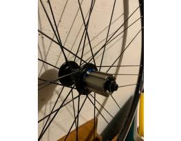 Új Campagnolo Calima kerékszett