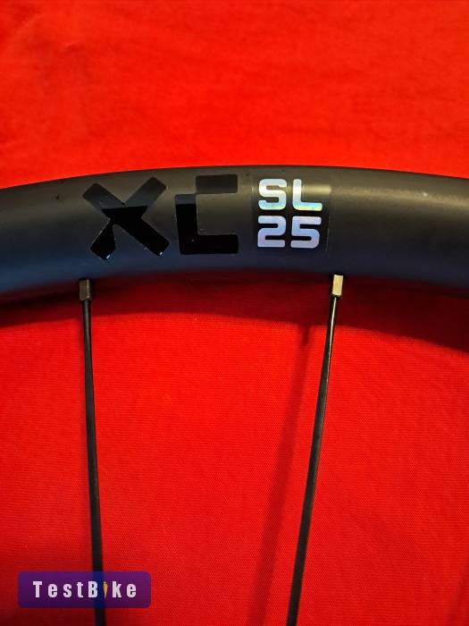 Új Boost DT 240 780g hátsó, HollowGram Lefty kerékszett