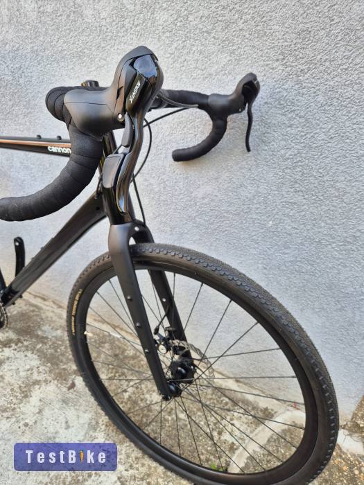 Új Cannondale Topstone 4. Gravel. L méretben.  