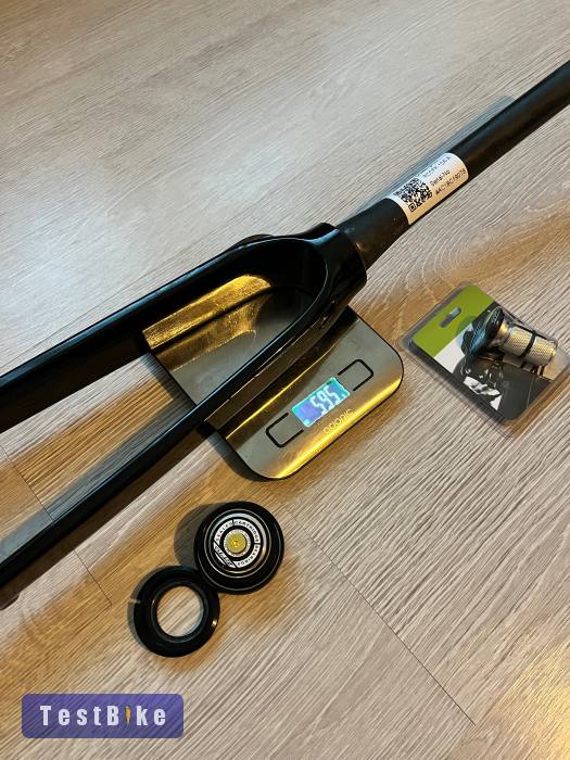 Új Carbon Gravel villa + ZTTO kormánycsapágy + Expander + Te