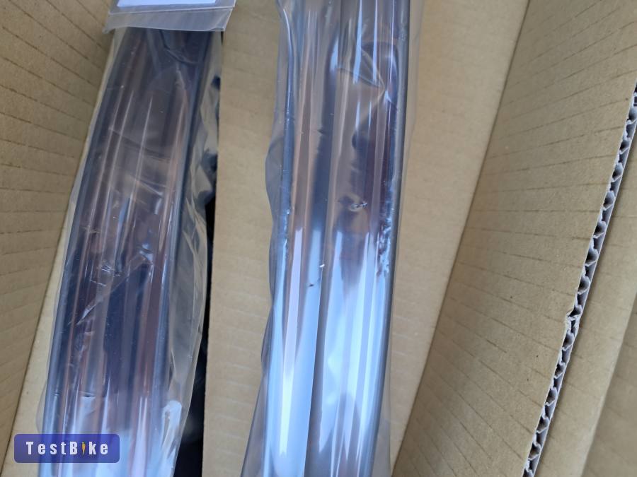 Új carbon kerékszett 29 ár alatt Novatec syncross DT