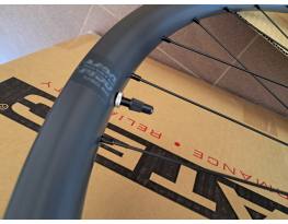 Ăj carbon kerĂ©kszett 29 ĂĄr alatt Novatec syncross DT