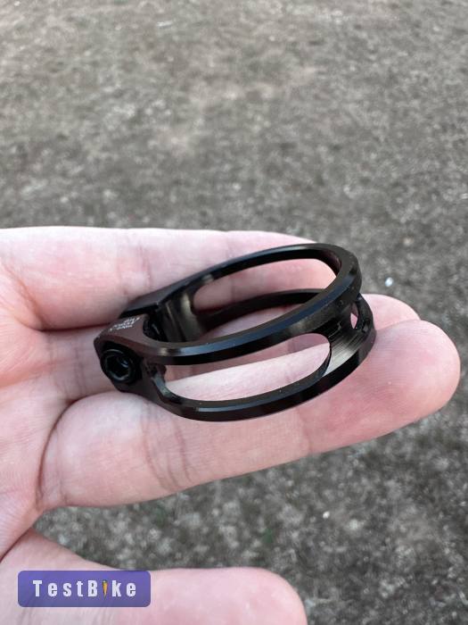 Új CNC alu nyeregcső bilincs 34,9mm fekete