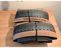 Új Continental Terra Trail külső gumik 45-622