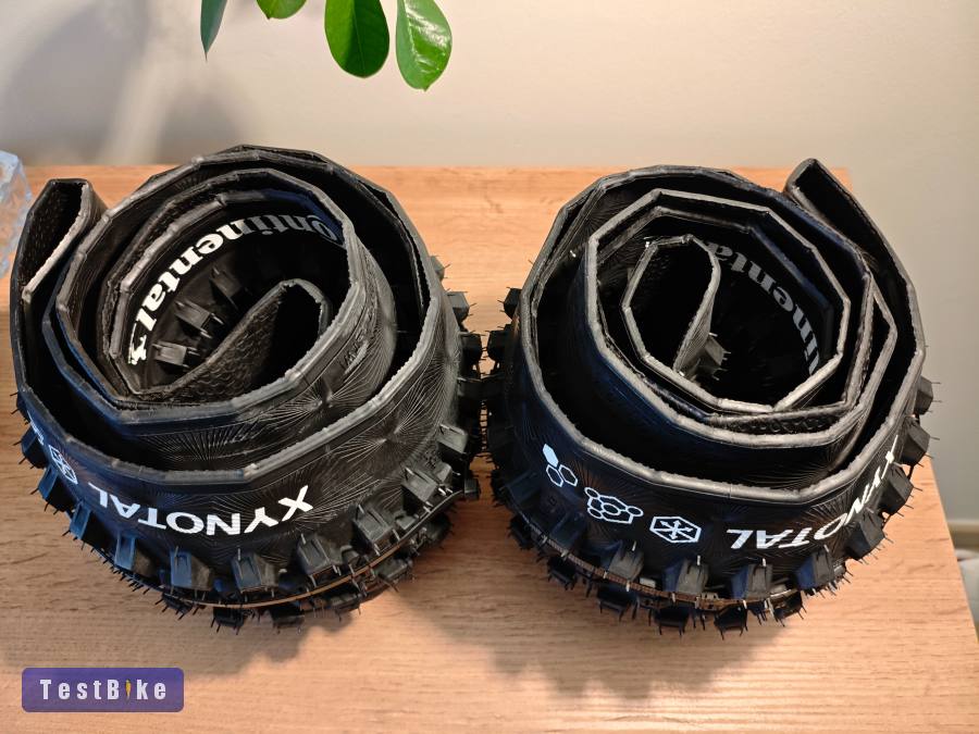 Új Continental Xynotal 29×2.4 külső gumik 