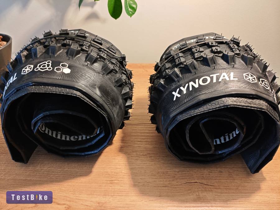 Új Continental Xynotal 29×2.4 külső gumik 