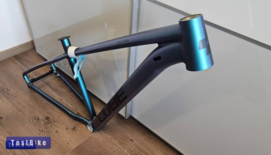 Új Cube Reaction Pro kaméleon, 29-er váz , M-es méret eladó